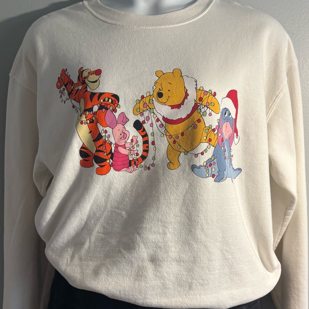 ❤️ Disney Cream Apparel Tag